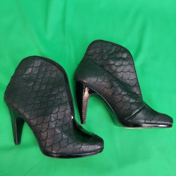 Diesel Embossed Ankle Booties - Picture 3 of 13